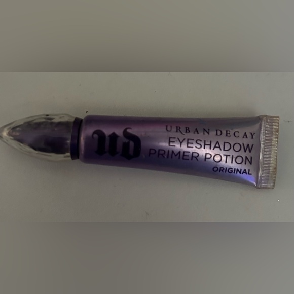 Makeup Bundle - Picture 11 of 11